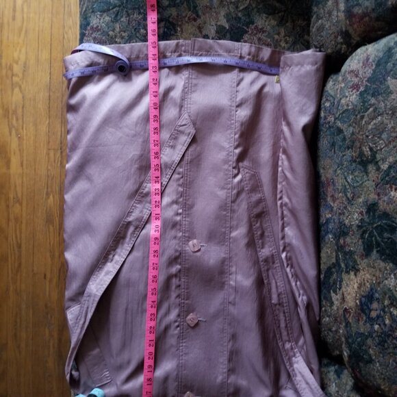 Dress coat, V-shaped panel pleats front & back, vintage, medium, Thunder Bay - Picture 9 of 11